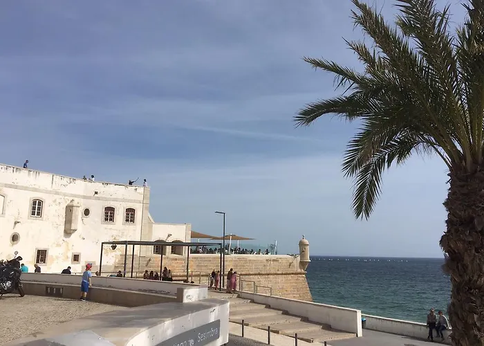 Courtyard House - Sun, Barbecue, Appartamento Sesimbra